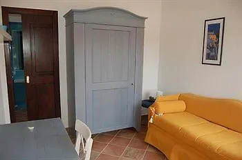 Aparthotel Flegrea House