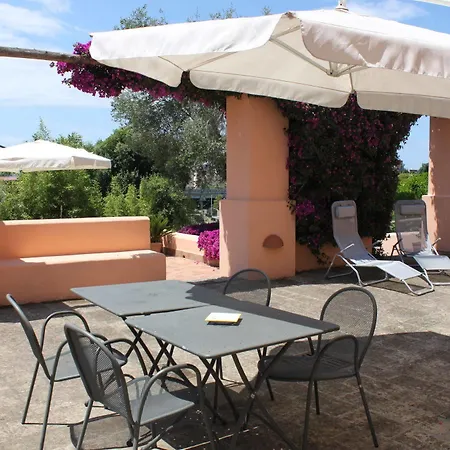 Flegrea House 3*
